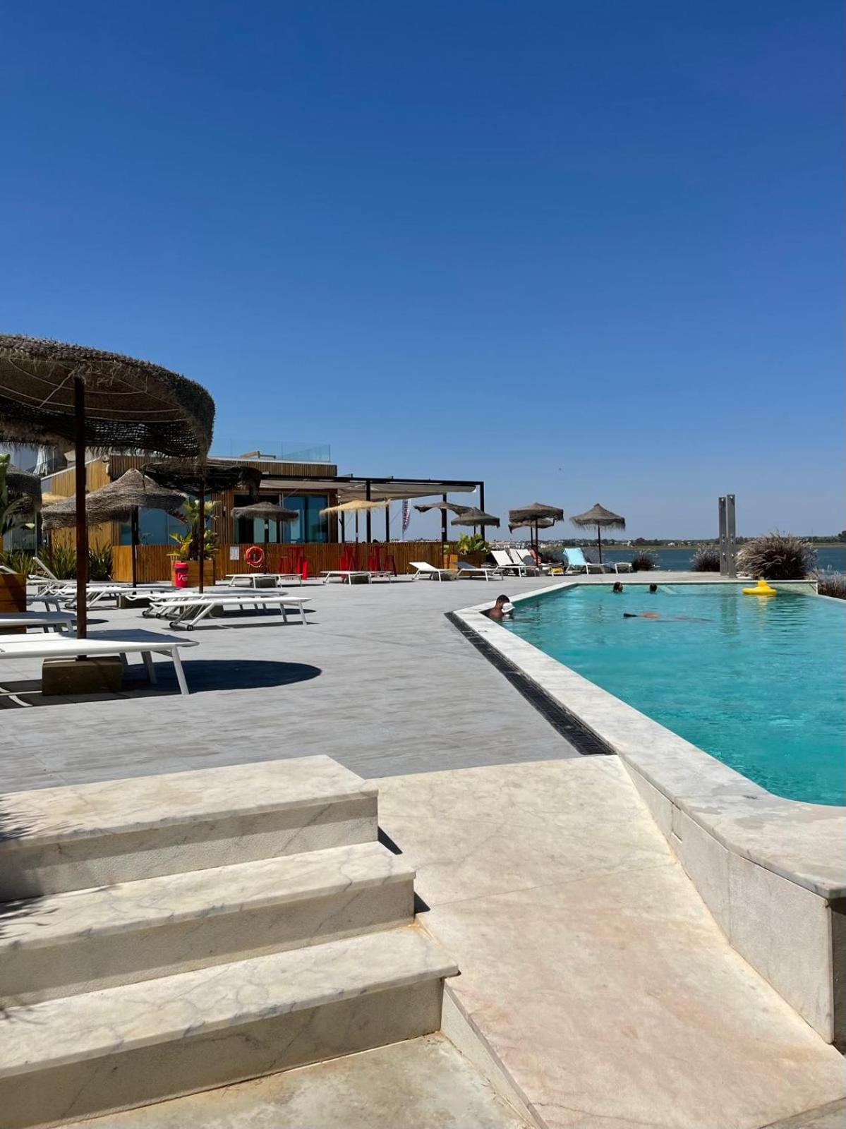 818 Centro Nautico Bungalows Vila Real de Santo António Екстериор снимка
